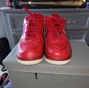 Nike air force 1s LV8